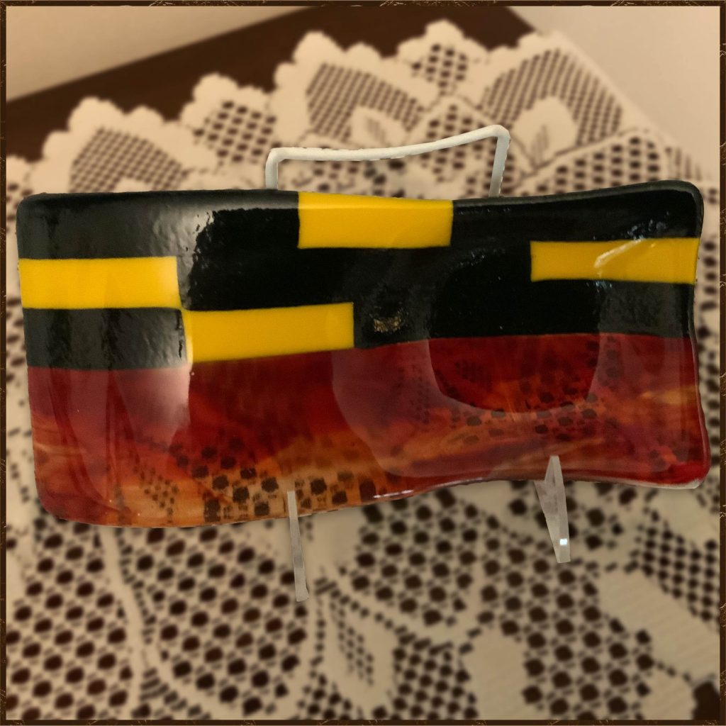 Black Yellow Checkers Red Spoon Rest